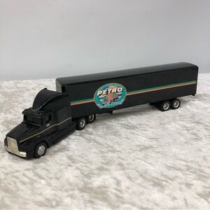 Vintage Freightliner tractor sleeper kids toy Petro ERTL  die cast model